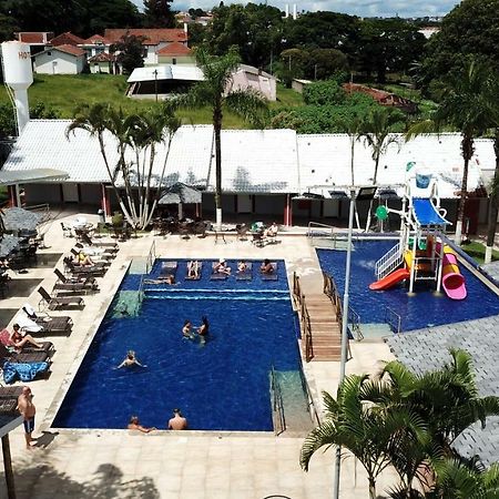 Primar Plaza Hotel 보투카투 외부 사진