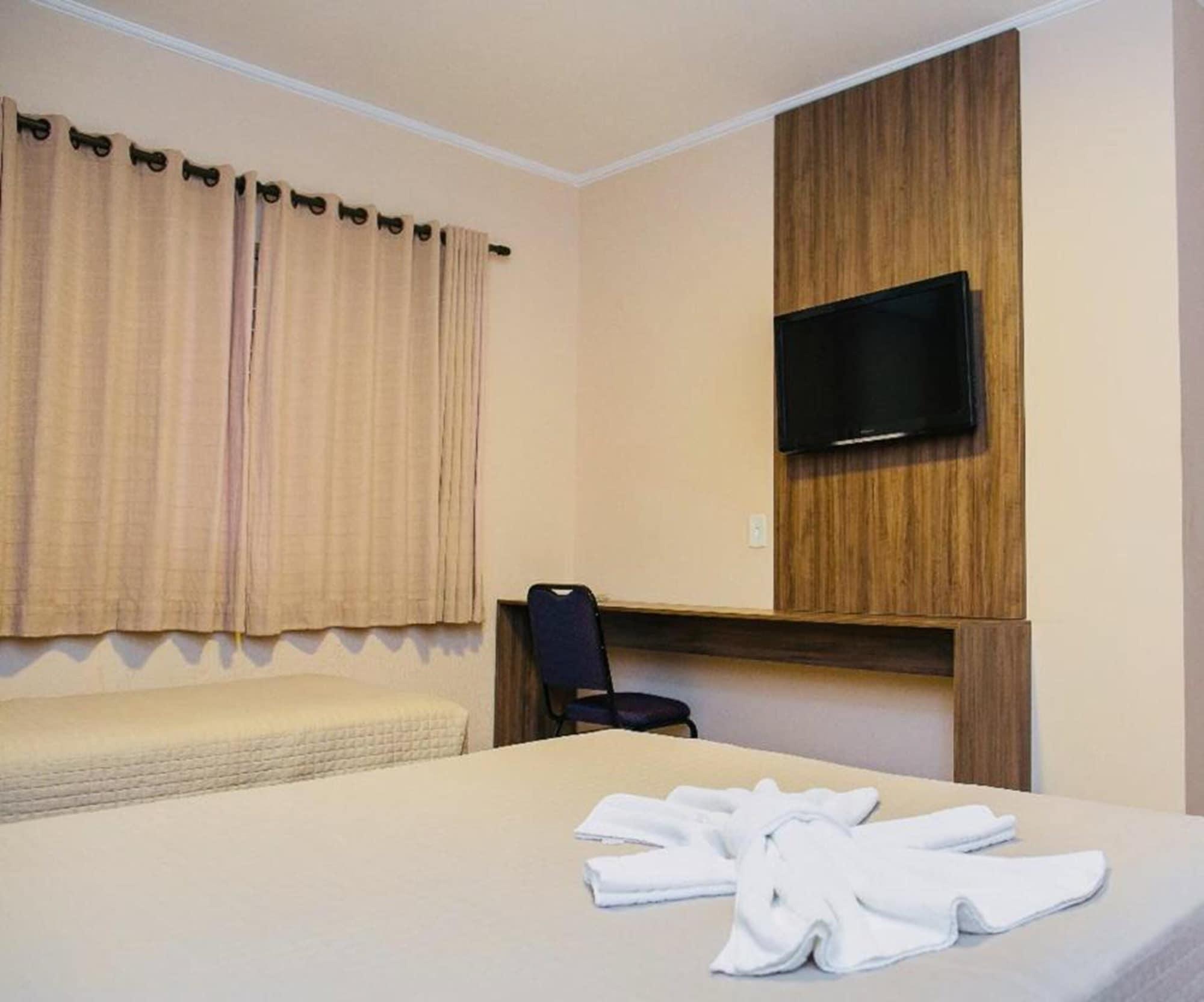 Primar Plaza Hotel 보투카투 외부 사진