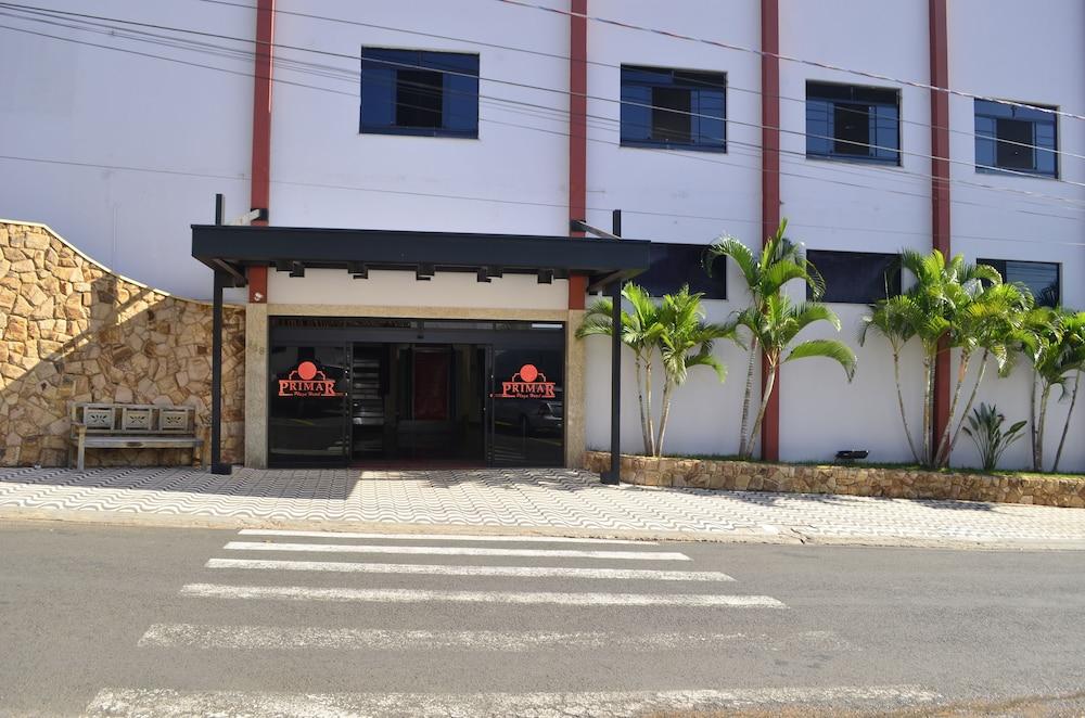 Primar Plaza Hotel 보투카투 외부 사진