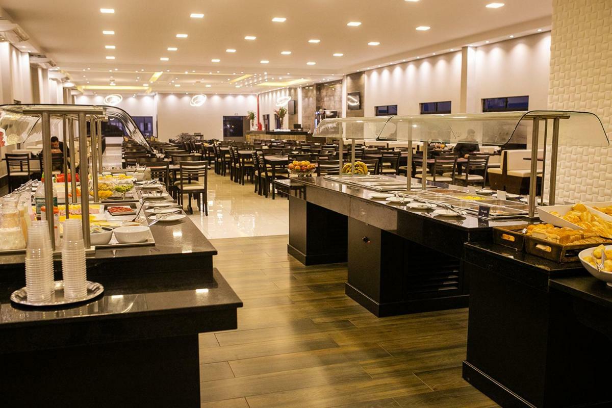 Primar Plaza Hotel 보투카투 외부 사진