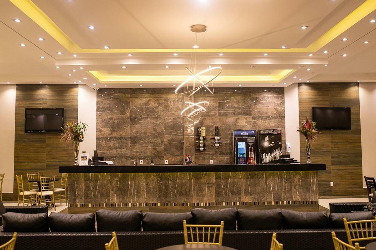 Primar Plaza Hotel 보투카투 외부 사진